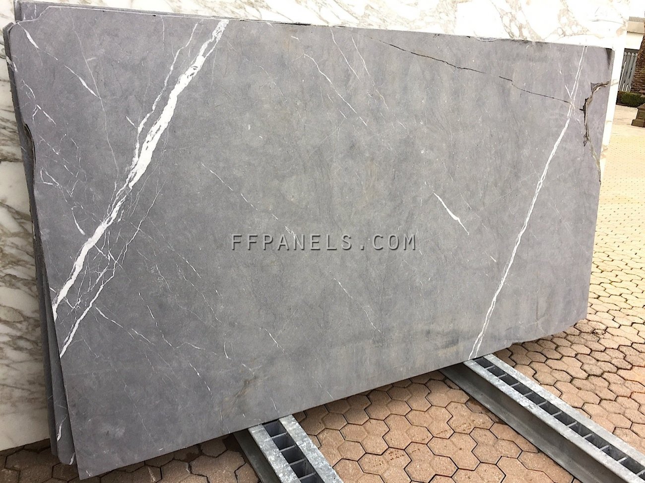 B_MARQUINIA MARBLE slabs