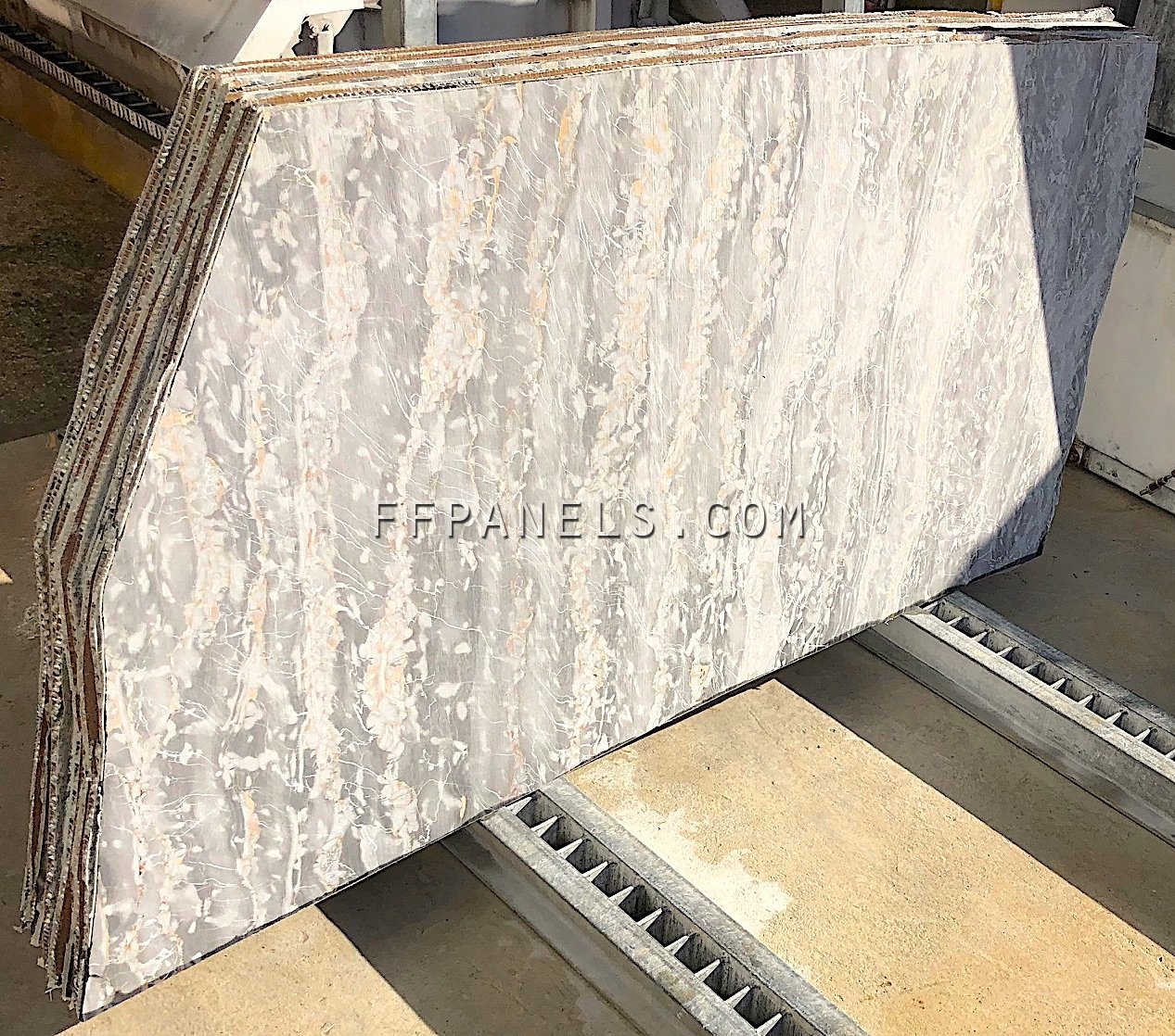 FABYCOMB® lightweight NERO PORTORO MARBLE panels