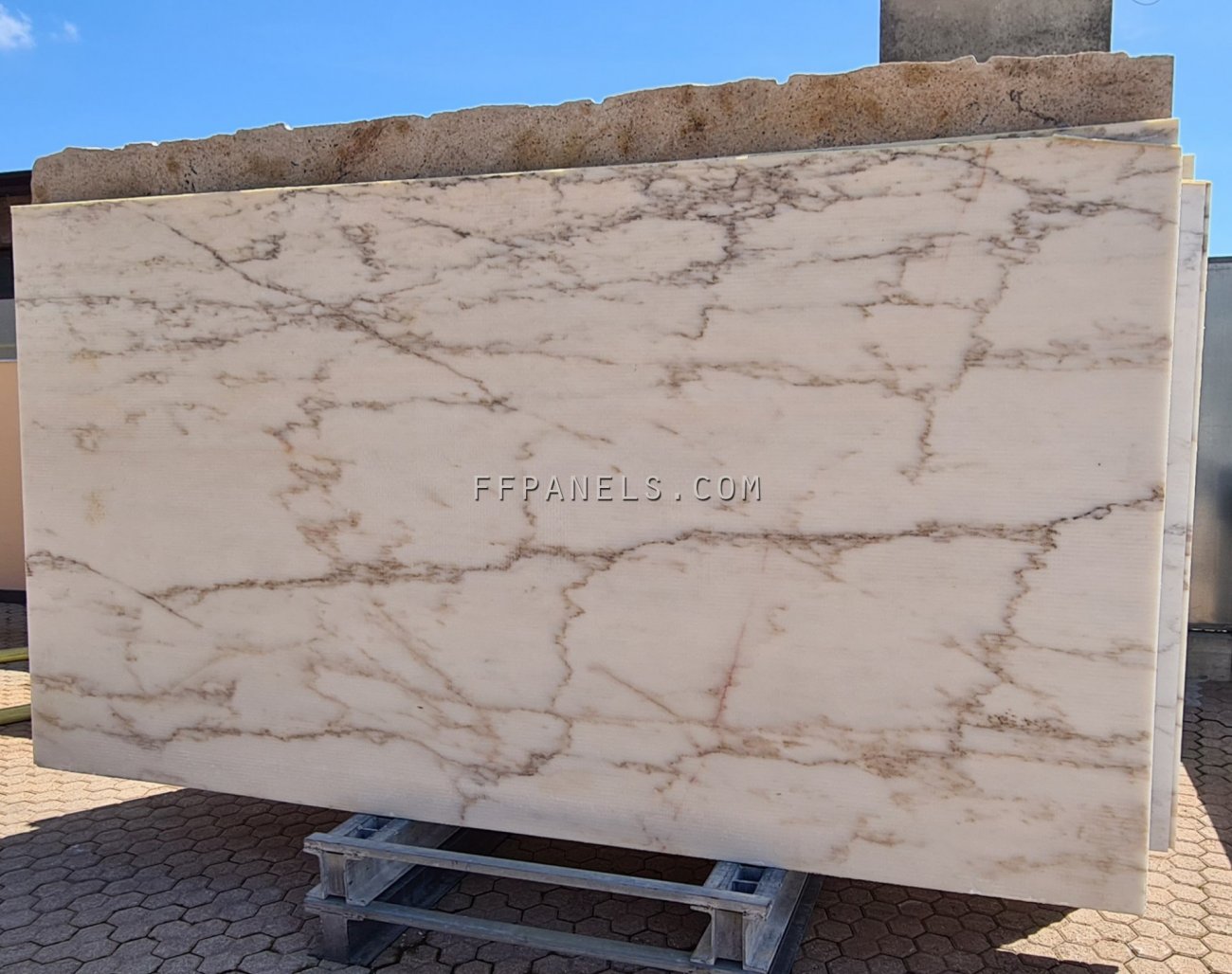 X_CALACATTA MARBLE slabs