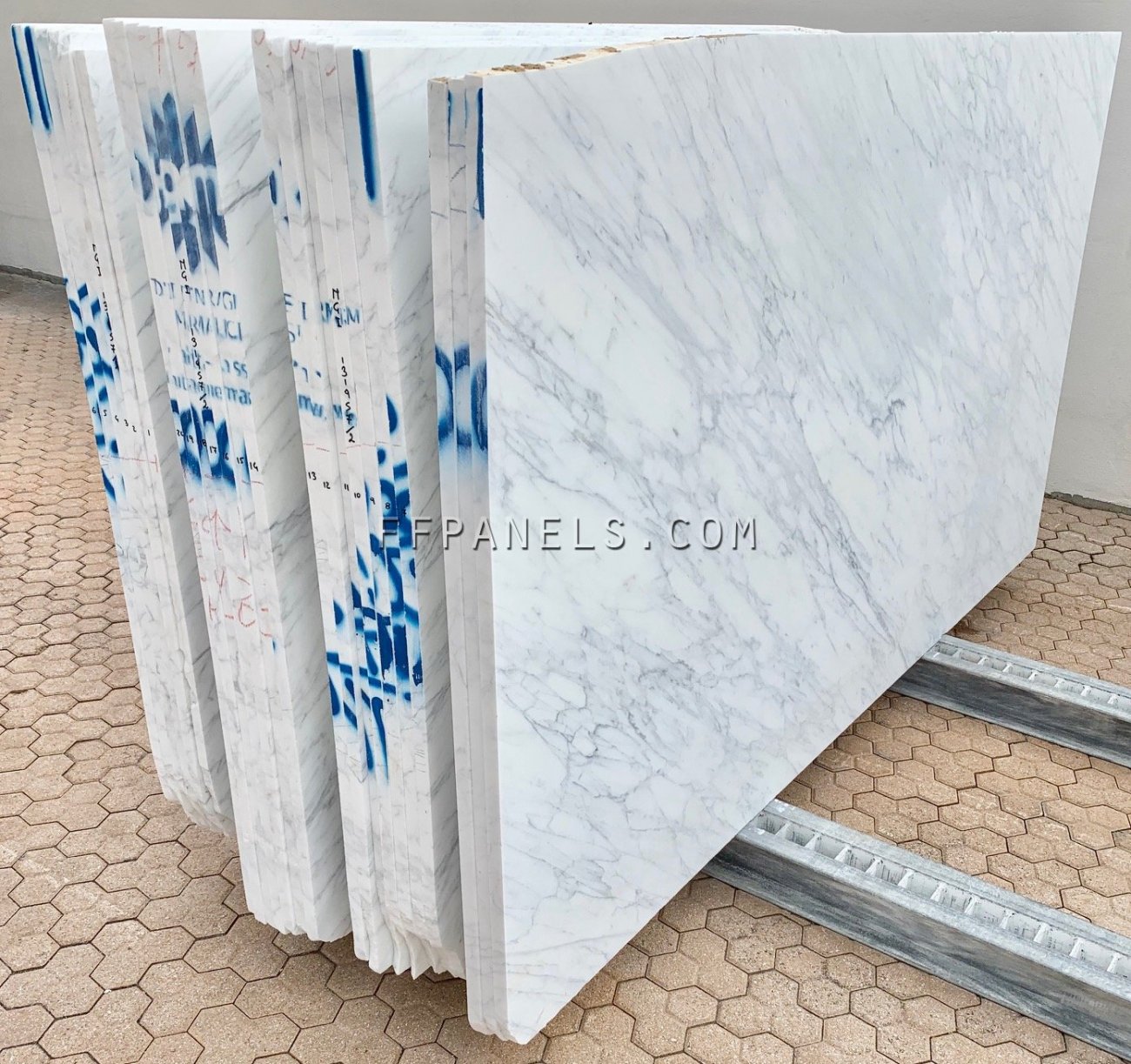 CALDIA MARBLE slabs