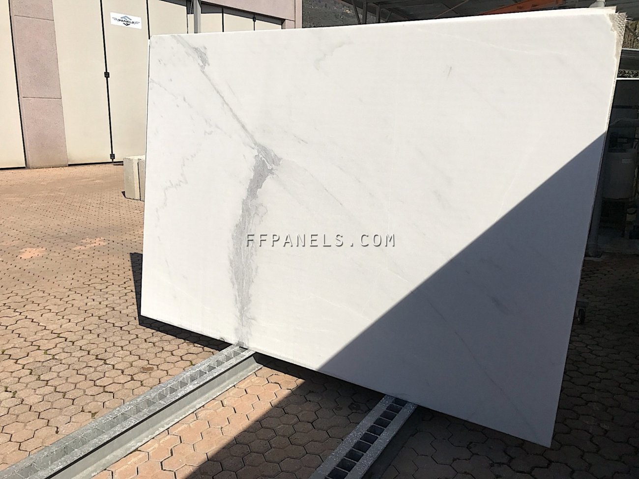 FABYCOMB® lightweight STATUARIO MARBLE panels