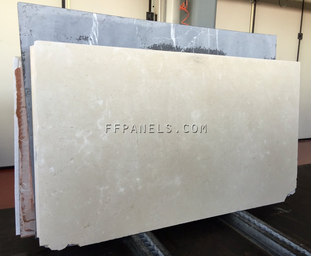 B_CREMA MARFIL MARBLE slabs