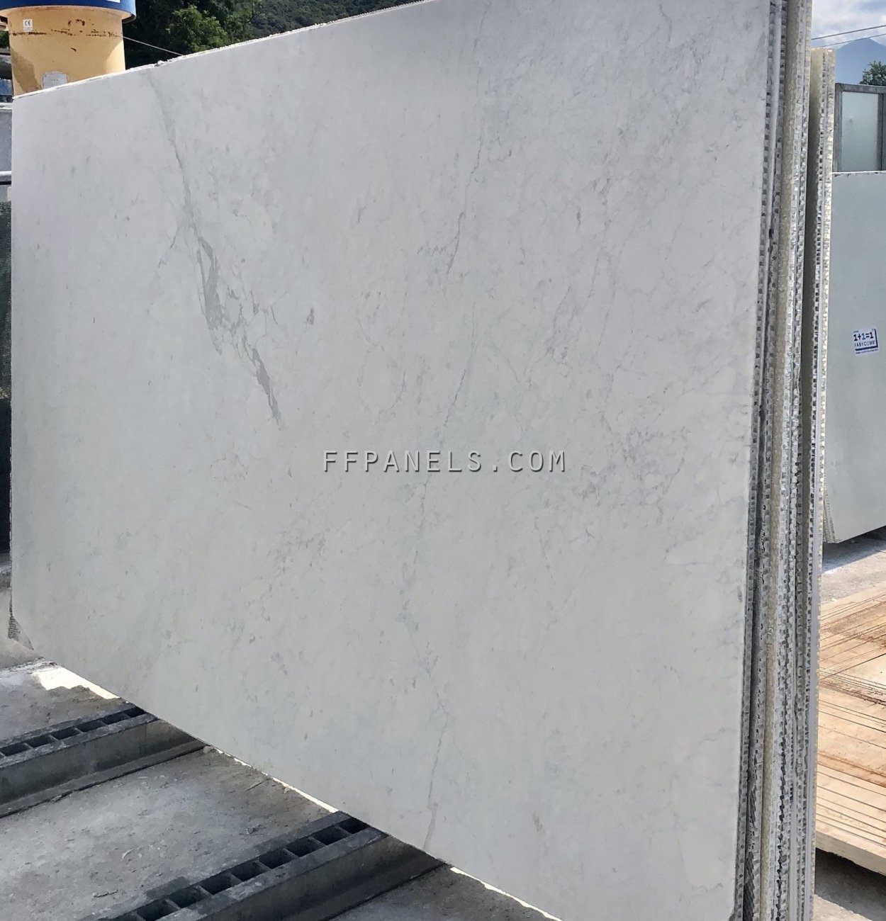 FABYCOMB® lightweight BIANCO CARRARA MARBLE panels