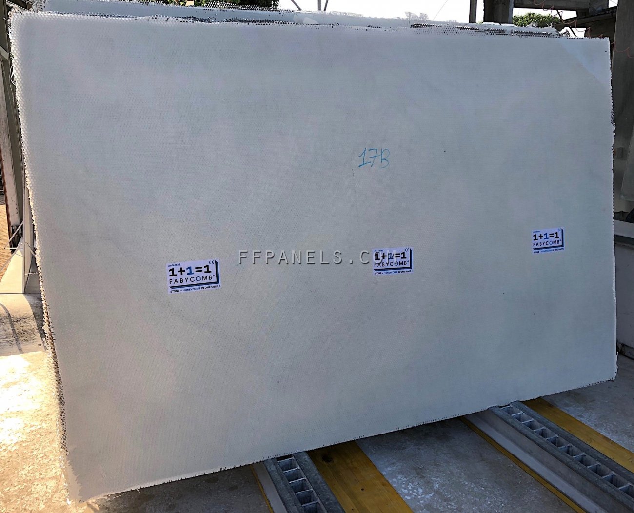 FABYCOMB® lightweight VENUS CREMA MARBLE sandwich panels