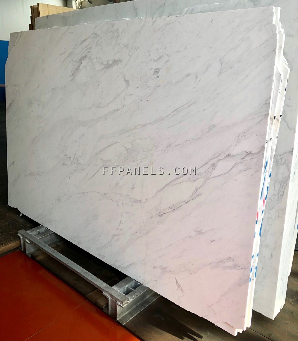 VENUS CREMA MARBLE slabs