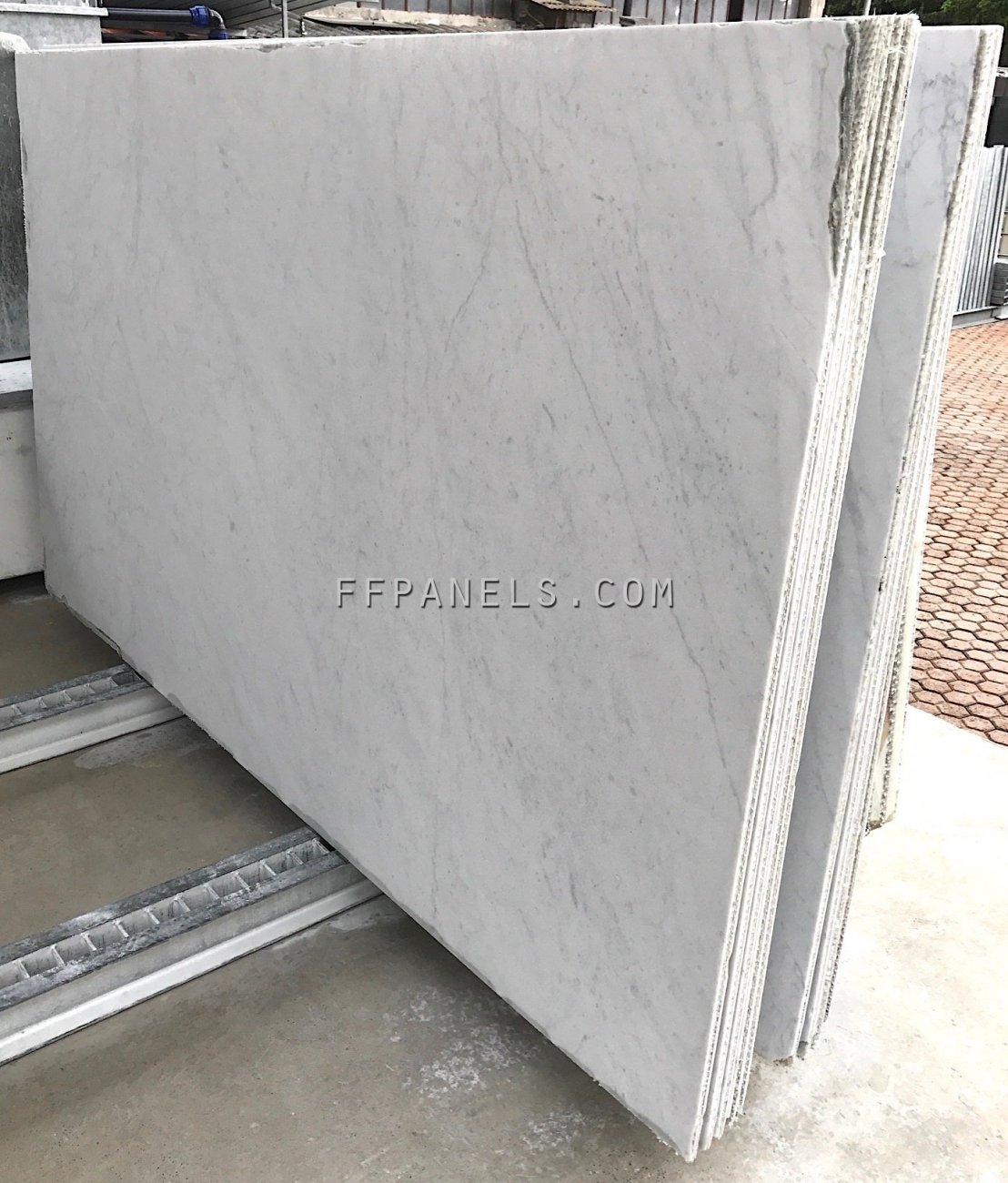 FABYCOMB® lightweight BIANCO CARRARA MARBLE panels