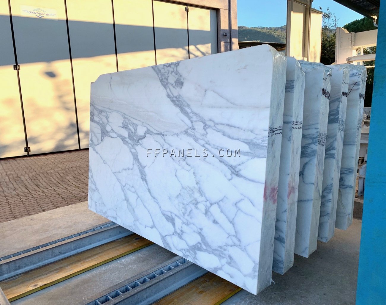 ARABESCATO MARBLE slabs