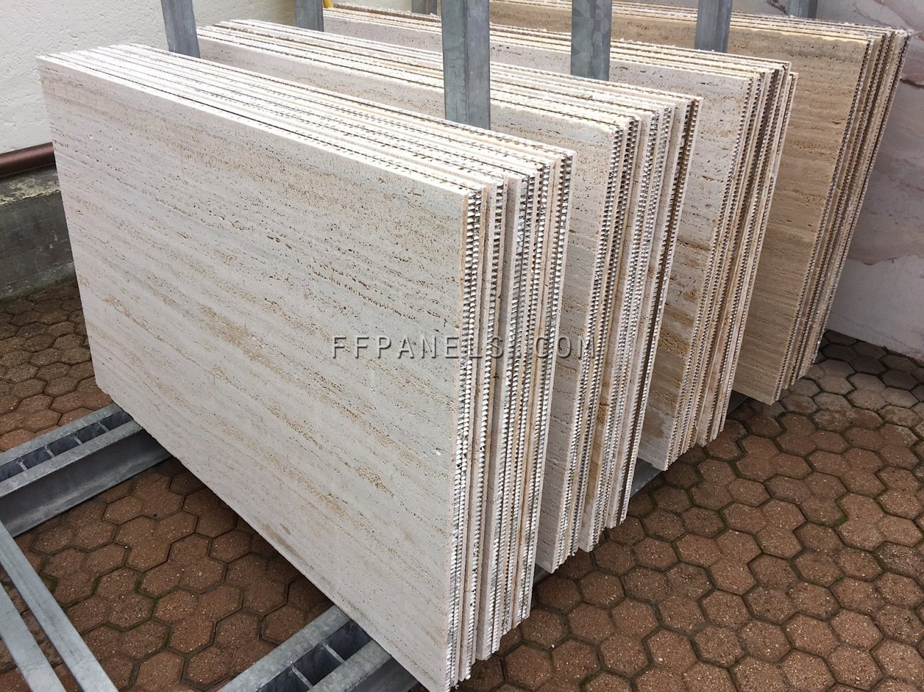 FABYCOMB® lightweight TRAVERTINO MARBLE panels