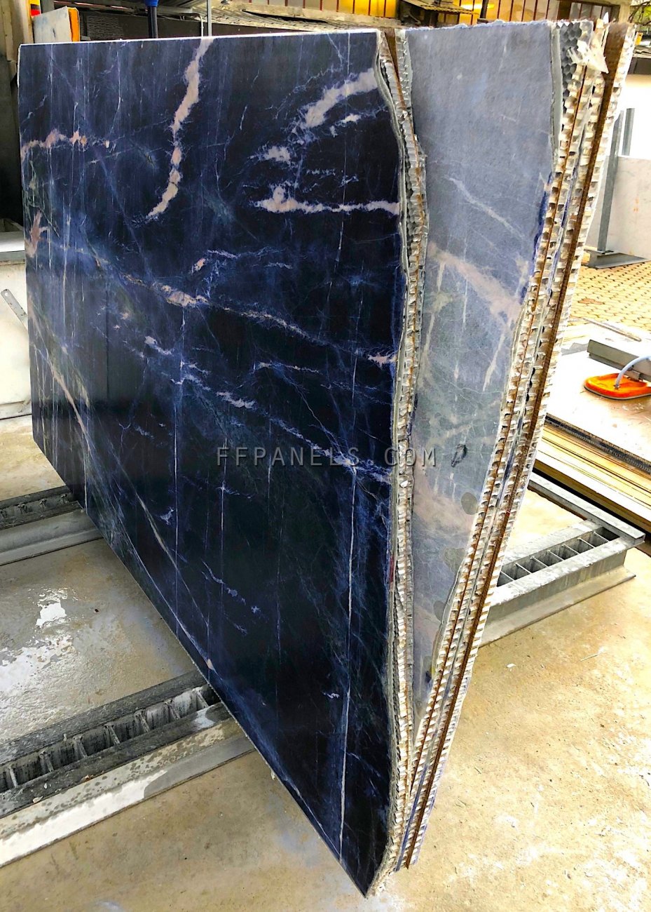 FABYCOMB® lightweight SODALITE BLU GRANITE panels