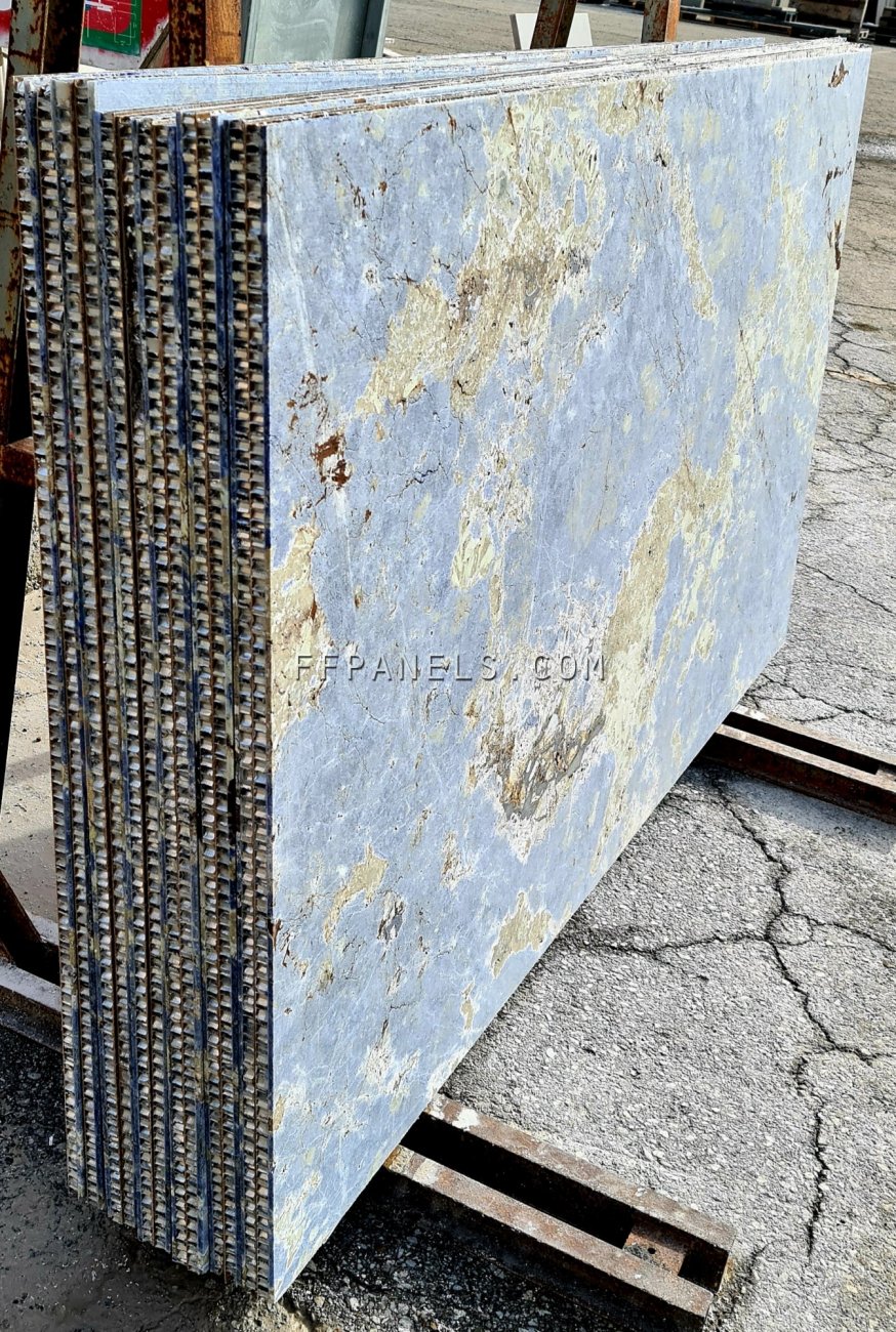 pannelli marmo leggero FABYCOMB® in GRANITO SODALITE