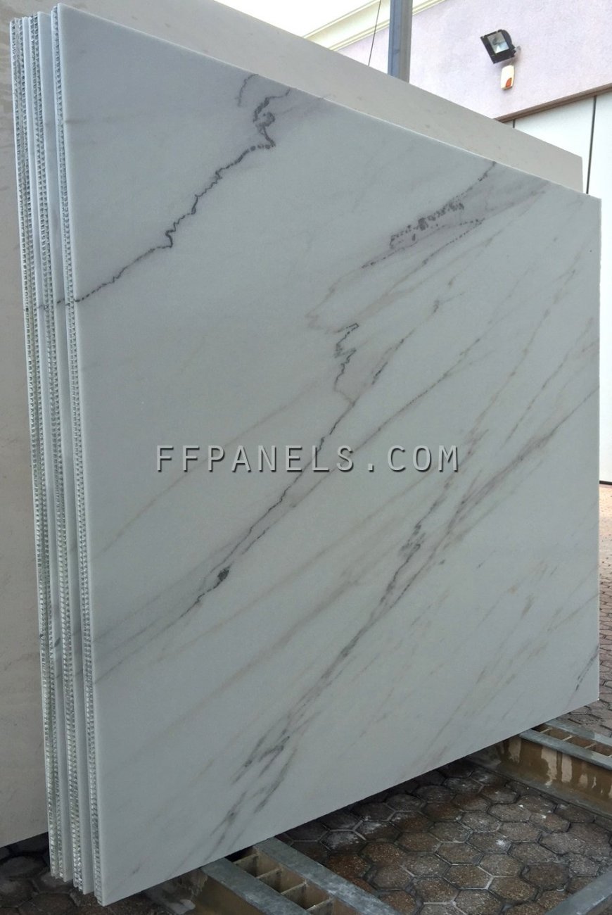 pannelli marmo leggero FABYCOMB® in MARMO CALACATTA