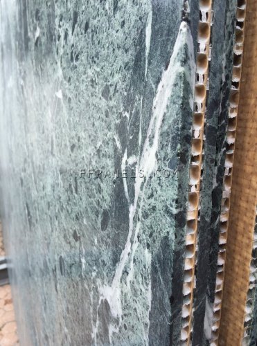 pannelli marmo leggero FABYCOMB® in MARMO VERDE ALPI (C16)