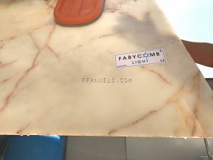 pannelli marmo leggero FABYCOMB®LIGHT in ONICE BIANCO