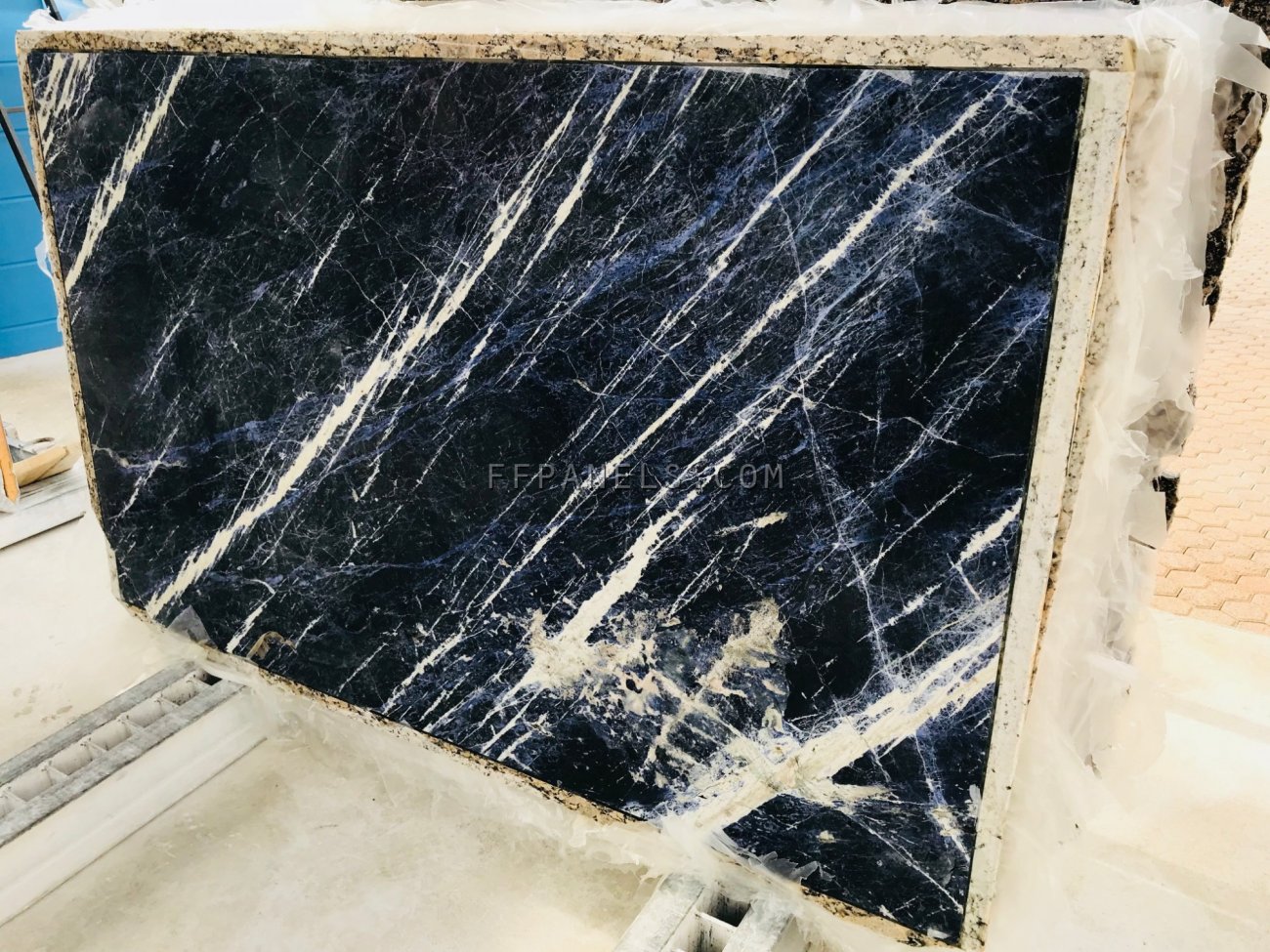 lastre GRANITO SODALITE BLU